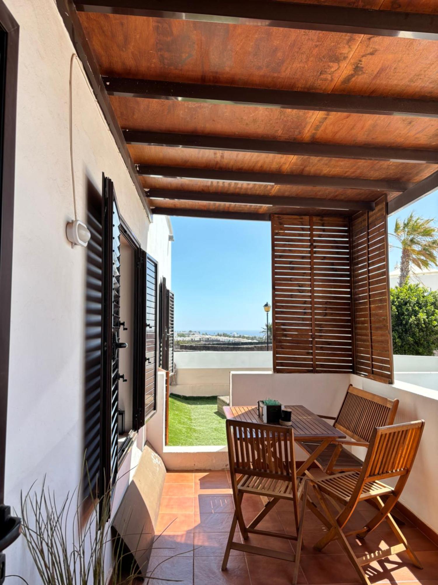 Casa Amplia Y Moderna De 3 Habitaciones En Complejo Con Piscina Costa Teguise Luaran gambar