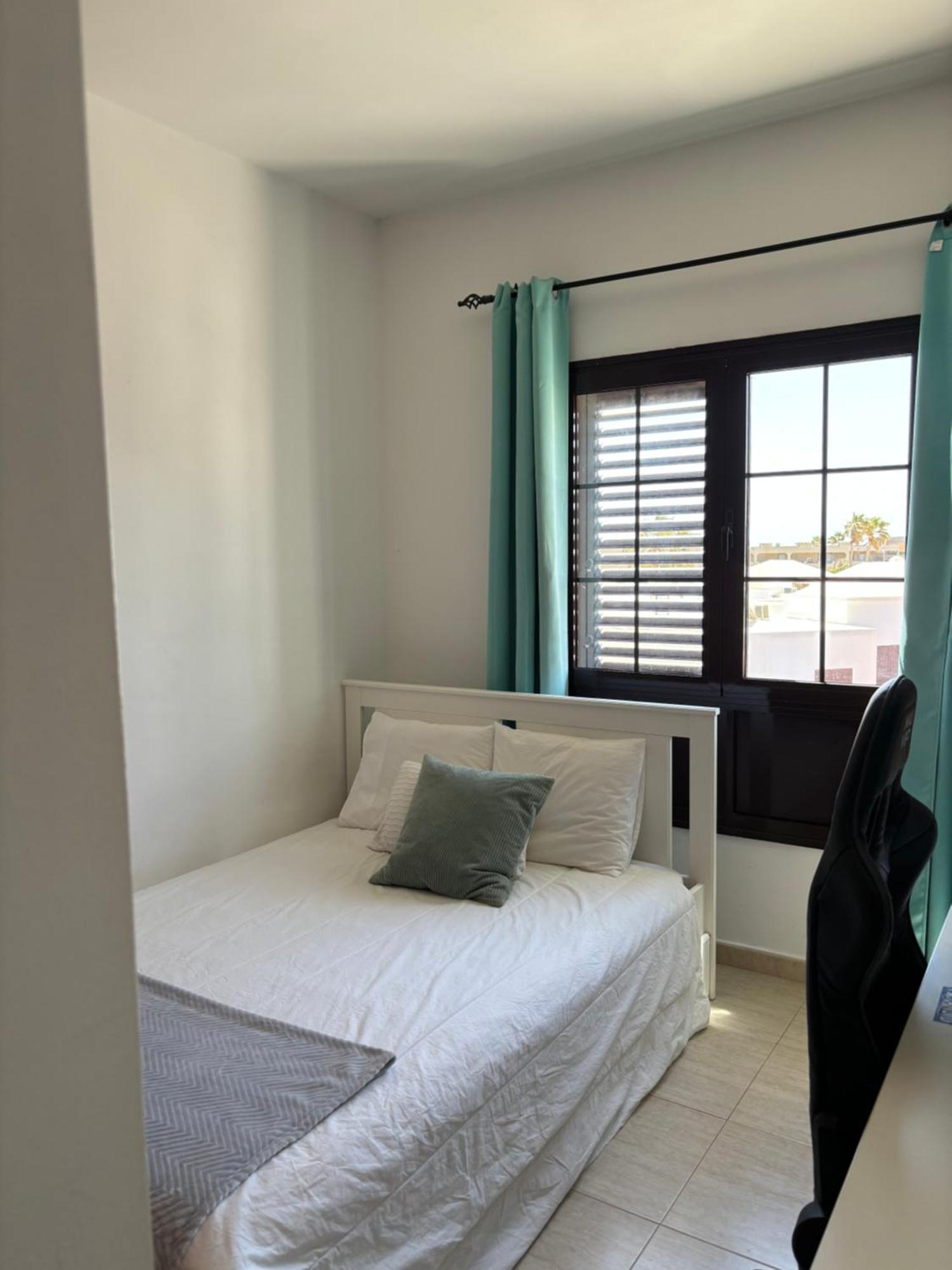 Casa Amplia Y Moderna De 3 Habitaciones En Complejo Con Piscina Costa Teguise Luaran gambar